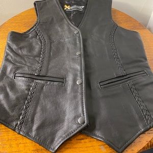 Men’s Xelemrnt Leather Motorcycle Vest with Harley Patch